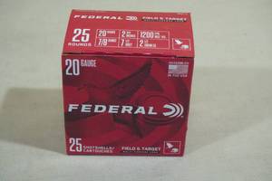 lot 135 image: 25 Federal Field and Target 20 Gauge 2-34 7-12 Shot Shotshells