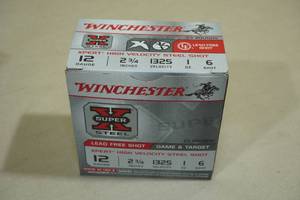 lot 139 image: 25 Winchester Super-X 12 Gauge 2-34 6 Steel Shot Shotshells