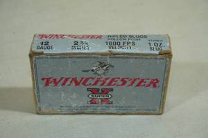 lot 143 image: 5 Winchester Super-X 12 Gauge 2-34 HP Rifled Slugs