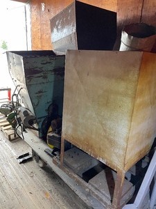 lot 16 image: Industrial Cart with Assorted Insulation Blowing Components