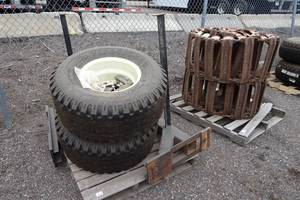lot 903 image: Loegering Half Track System for JLG 600S Aerial Boom Lift