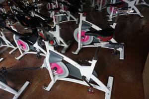 lot 46 image: Schwinn AC Sport Classic Indoor Spin Bike