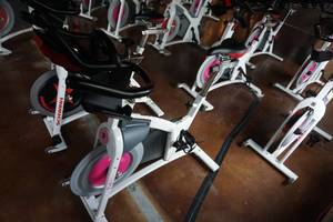 lot 50 image: Schwinn AC Sport Classic Indoor Spin Bike