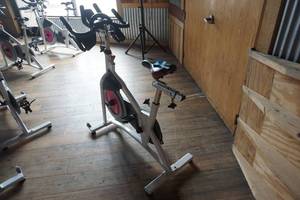 lot 54 image: Schwinn AC Sport Classic Indoor Spin Bike
