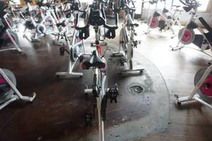 lot 57 image: Schwinn AC Sport Classic Indoor Spin Bike