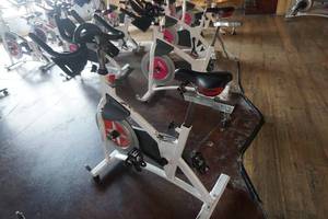 lot 59 image: Schwinn AC Sport Classic Indoor Spin Bike