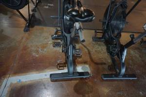 lot 77 image: Assault Fitness Classic Air Bike