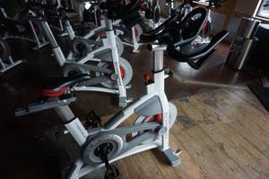 lot 73 image: Schwinn AC Sport Performance With Carbon Blue Technology Indoor Spin Bike