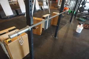 lot 293 image: Olympic Style Barbell With Clamps 72 Length