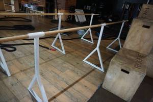 lot 521 image: YogaFitness Studio Balance Bar