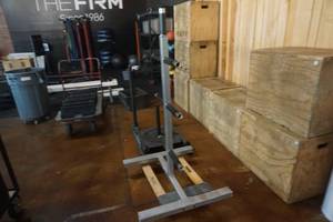 lot 560 image: Weight Plate Storage Stand