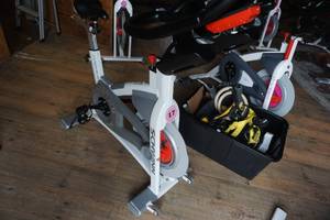 lot 76A image: Schwinn AC Sport Performance With Carbon Blue Technology Indoor Spin Bike