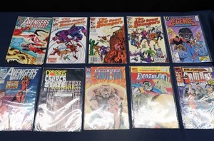 lot 13 image: COLLECTIBLE COMIC BOOKS