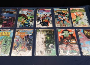 lot 21 image: COLLECTIBLE COMIC BOOKS
