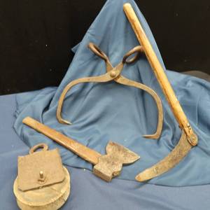 lot 59 image: PRIMITIVES