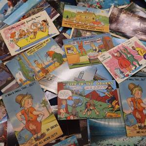 lot 61 image: VINTAGE LOT OF POSTCARDS