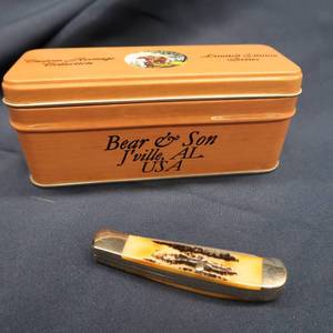 lot 78 image: BEAR AND SON FROM JVILLE AL, USA POCKET KNIFE
