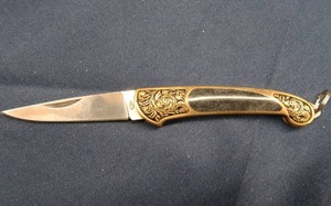 lot 81 image: COLT FANCY GENTLEMENS KNIFE 3 CLOSED