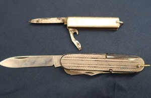 lot 84 image: SET OF 2 POCKET TOOLKNIVES