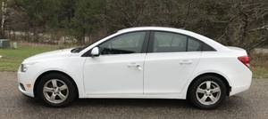 lot 4 image: 2013 Chevy Cruze LT