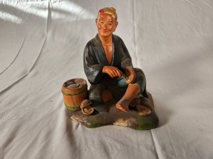 Vintage Hakata Man Oyster Shucking Figurine