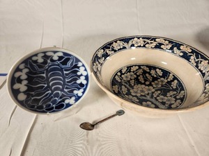 Antique Booths Hawthorne Blue Pottery Bowl and Blue Skorpionen 2310-2111 Scorpius Dish