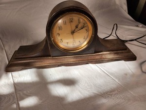 Vintage Camel Back Mantel Clock