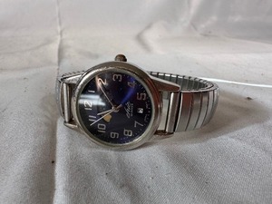 Chic Quartz Watch with Moon Phase and Date