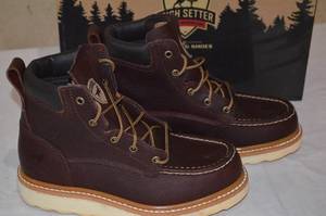 lot 10 image: Sportsman 318 Shoe and Boot