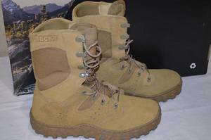 lot 11 image: Sportsman 318 Shoe and Boot