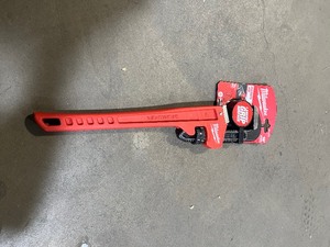 Milwaukee 18 in. Steel Pipe Wrench