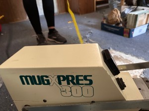 lot 3 image: MUGXPRES 300 Mug Press Machine