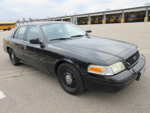 2009 FORD CROWN VIC POLICE INTERCEPTOR - TOW AWAY