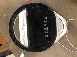 Frigidaire 350 CFM 4-Speed 2-In-1 Evaporative Cooler (Swamp Cooler) and Fan with Wide Angle Oscillation for 250 sq. ft. - White  Customer Returns See Pictures