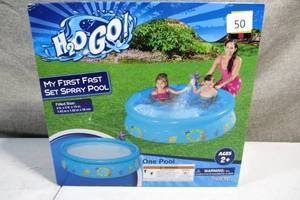 lot 140 image: H2OGO 5 x 15 My First Fast Set Spray Kiddie Pool, Starfish