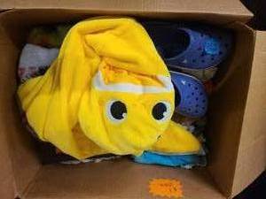 lot 31 image: Box of childrens clothing