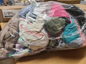 lot 54 image: Bag of childrens clothing and outwear