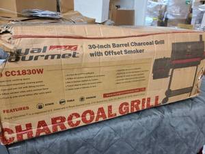 lot 89 image: 30 Inch Barrel Charcoal Grill with Offset Smoker