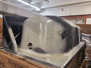 lot 141 image: Bootz Enameled Steel Bathtub Out of Box
