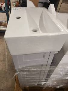 lot 147 image: 18 Sink and Cabinet Combo