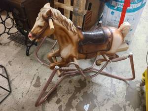 lot 1 image: Vintage Riding Horse
