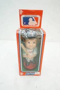 lot 1 image: Team Bobblehead Twins