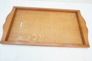 lot 5 image: Wooden Tray