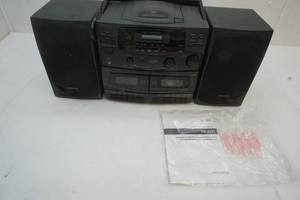 lot 47 image: Optimus Portable Triple play Compact Disc player, with AMFM, Dual Cassette Recorder