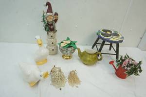 lot 80 image: Home Decor