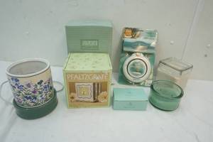 lot 82 image: Candle Holderswarmer