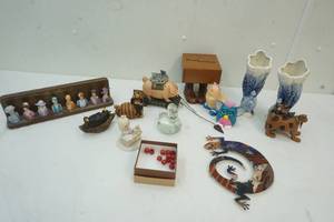 lot 85 image: Home Decor