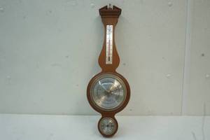 lot 106 image: Barometer