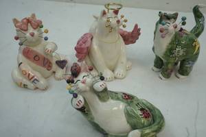 lot 128 image: Alocombe cats