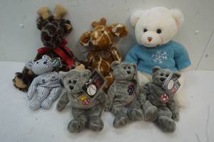 lot 152 image: Stuffed Animals & Beanie Babies